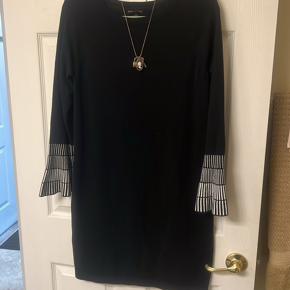 Banana Republic Black Knit Sweater Dress Bell Sleeve Small Career Work Business